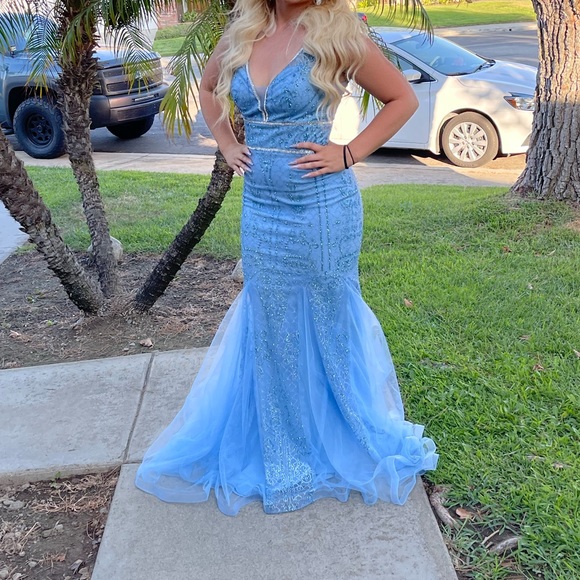 Custom prom dress size 4 - Picture 2 of 3